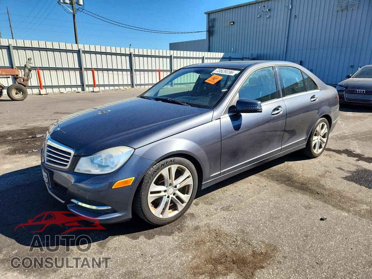 MERCEDES-BENZ C-CLASS 2013 - WDDGF4HB2DF970841