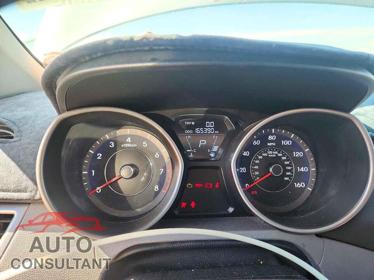 HYUNDAI ELANTRA 2013 - 5NPDH4AE8DH337584