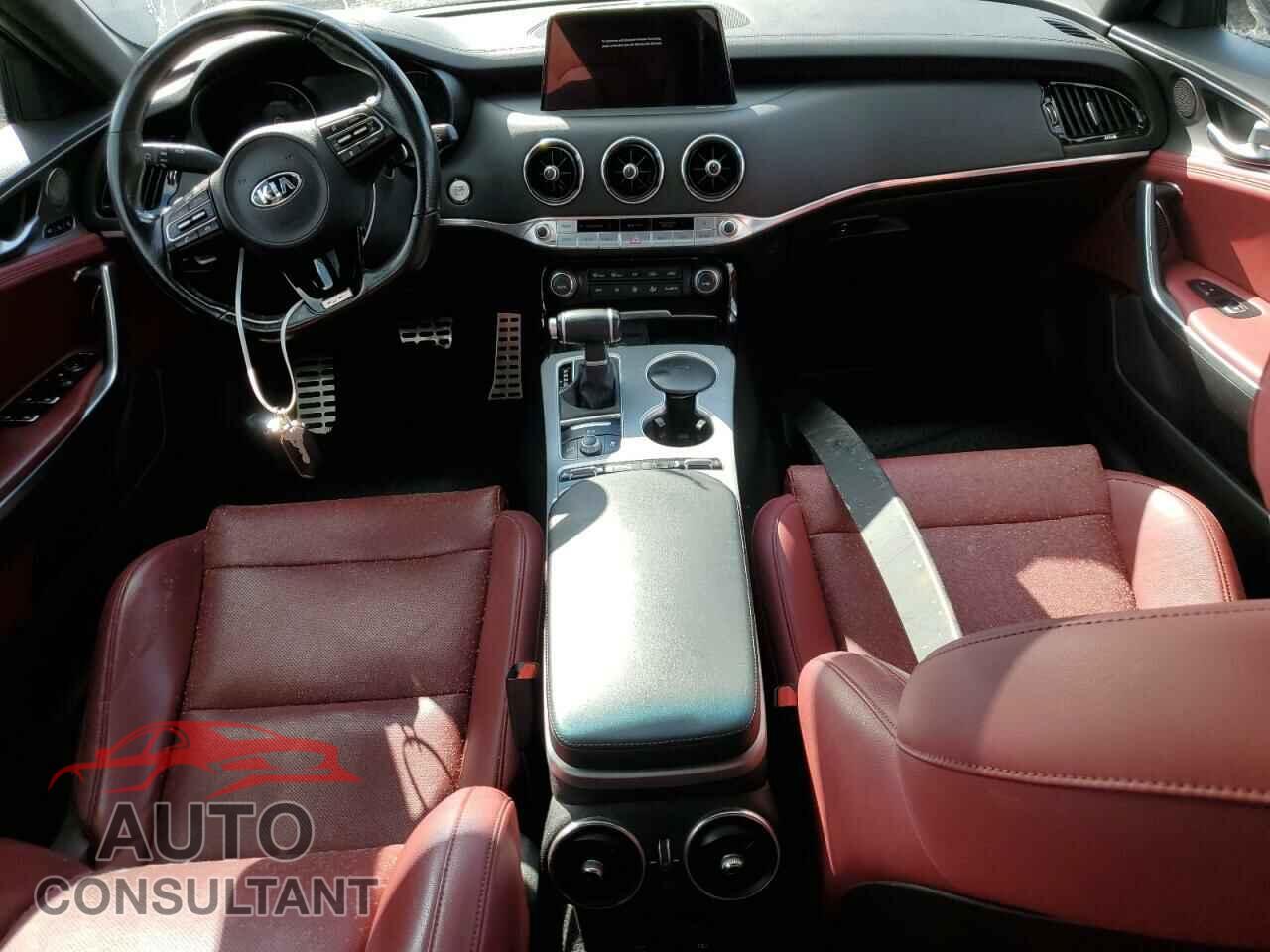 KIA STINGER 2020 - KNAE45LC2L6073852