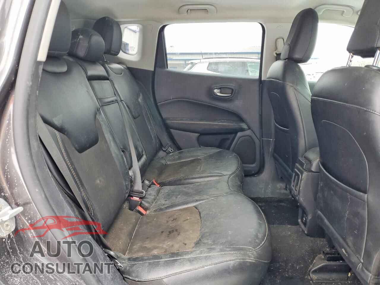 JEEP COMPASS 2020 - 3C4NJDBB7LT132348