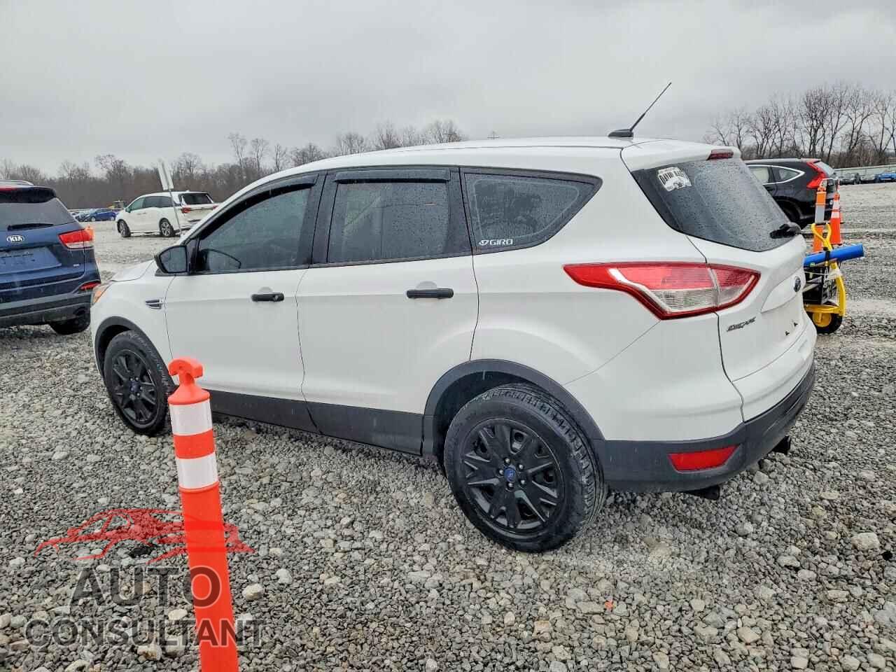 FORD ESCAPE 2016 - 1FMCU0F7XGUA63157