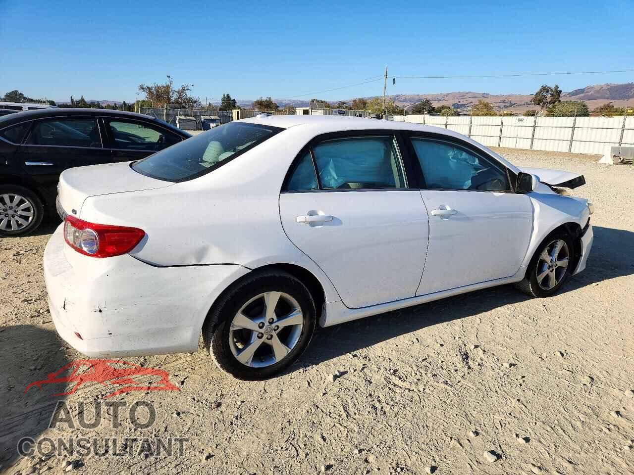 TOYOTA COROLLA 2013 - 5YFBU4EE8DP180302