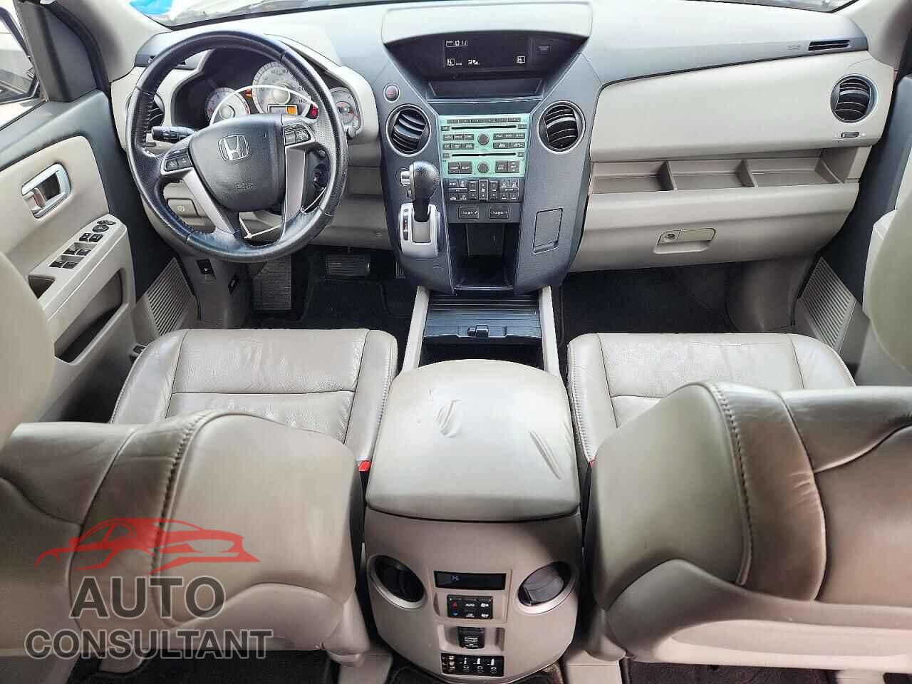 HONDA PILOT 2011 - 5FNYF3H66BB053253