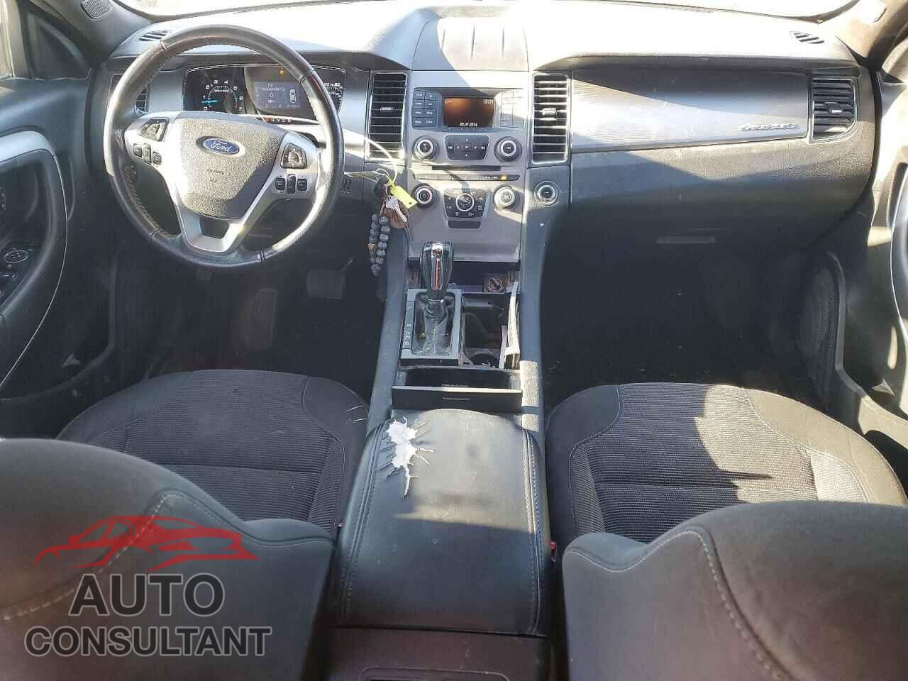 FORD TAURUS 2017 - 1FAHP2E88HG132246