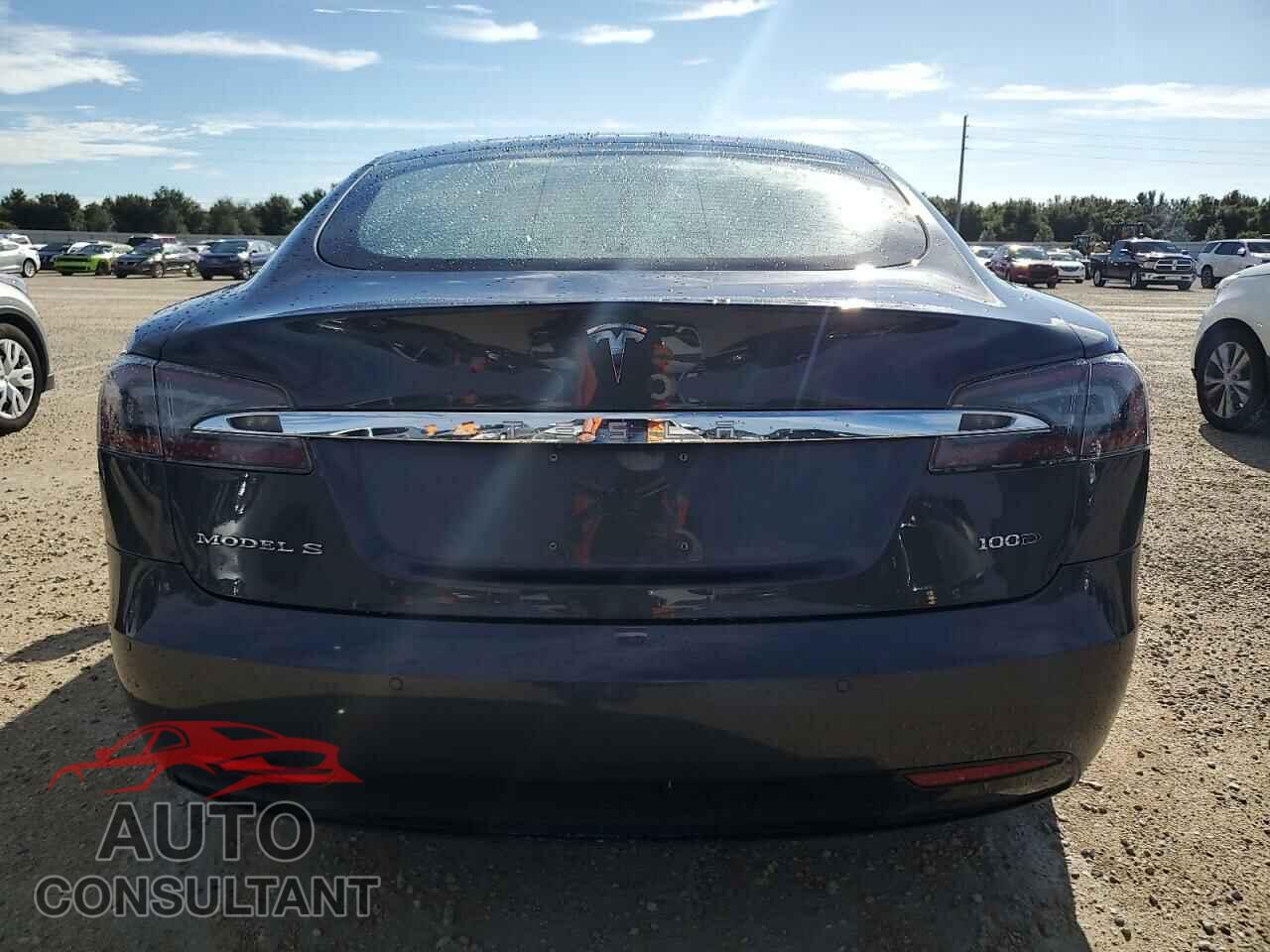 TESLA MODEL S 2017 - 5YJSA1E28HF217427