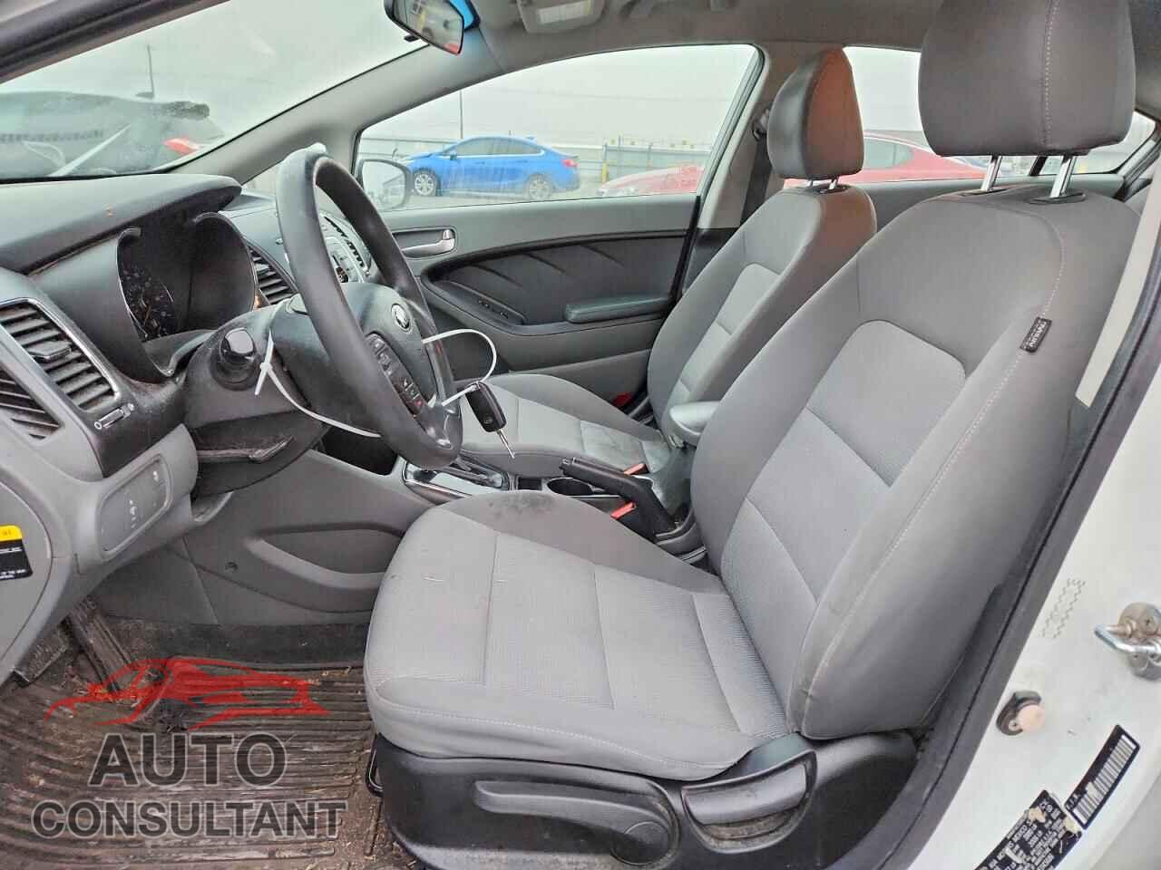 KIA FORTE 2017 - 3KPFK4A75HE045686
