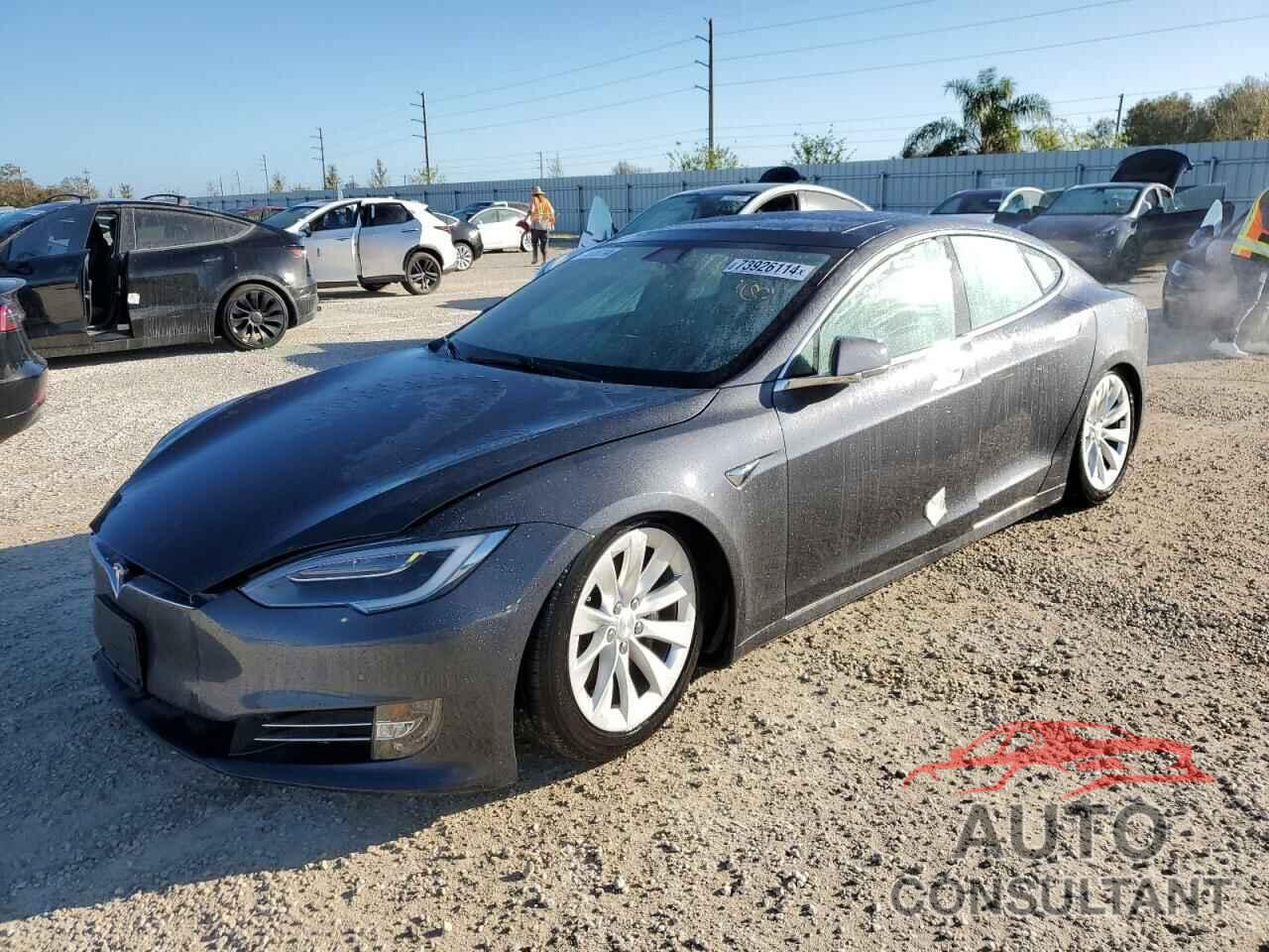 TESLA MODEL S 2018 - 5YJSA1E25JF272780