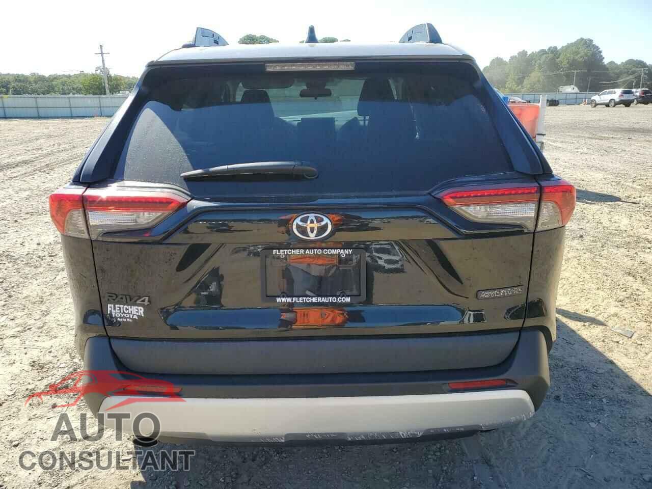 TOYOTA RAV4 2020 - 2T3J1RFV7LC107668