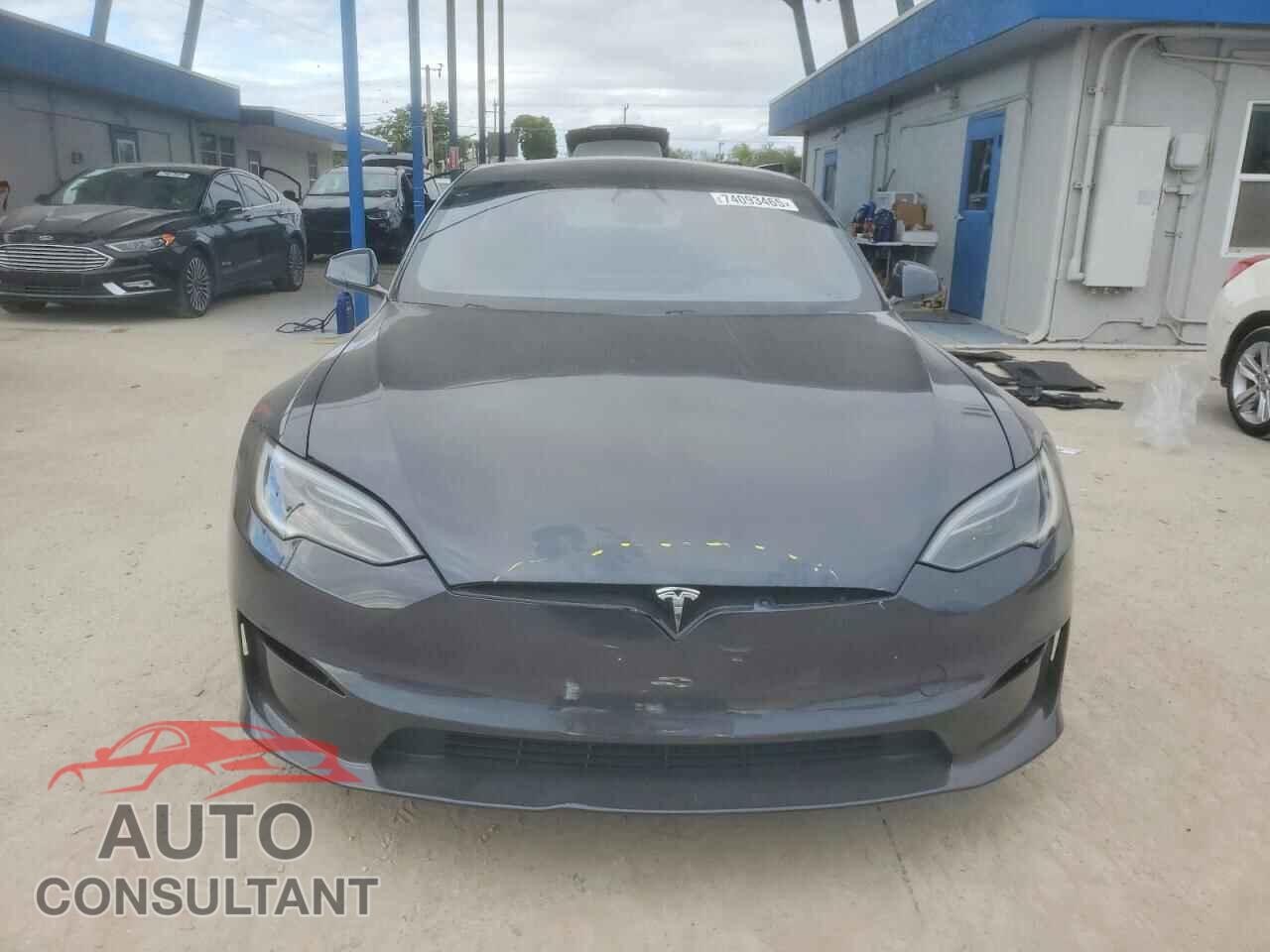 TESLA MODEL S 2024 - 5YJSA1E50RF534100