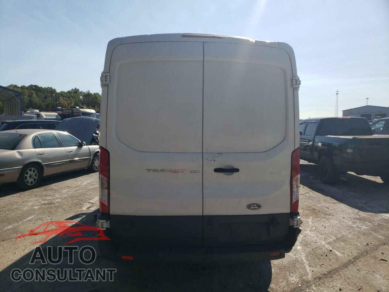 FORD TRANSIT 2017 - 1FTYR2CM2HKB37167