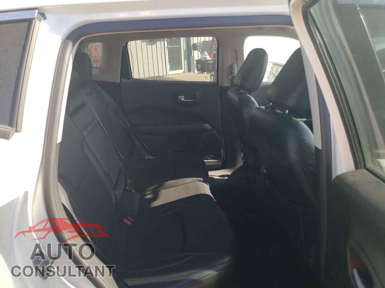 JEEP COMPASS 2017 - 3C4NJCBB9HT642802
