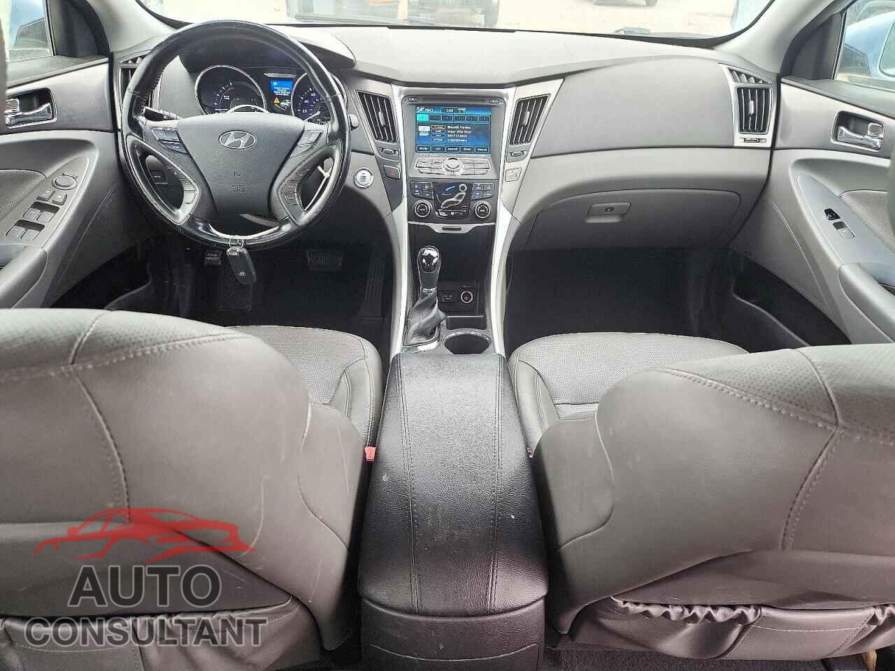 HYUNDAI SONATA 2015 - KMHEC4A45FA118968