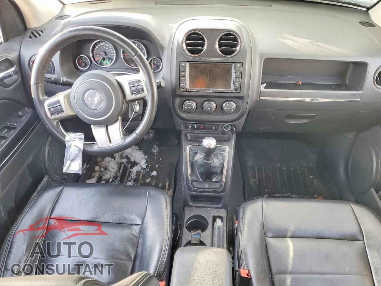 JEEP COMPASS 2011 - 1J4NF5FB6BD201398