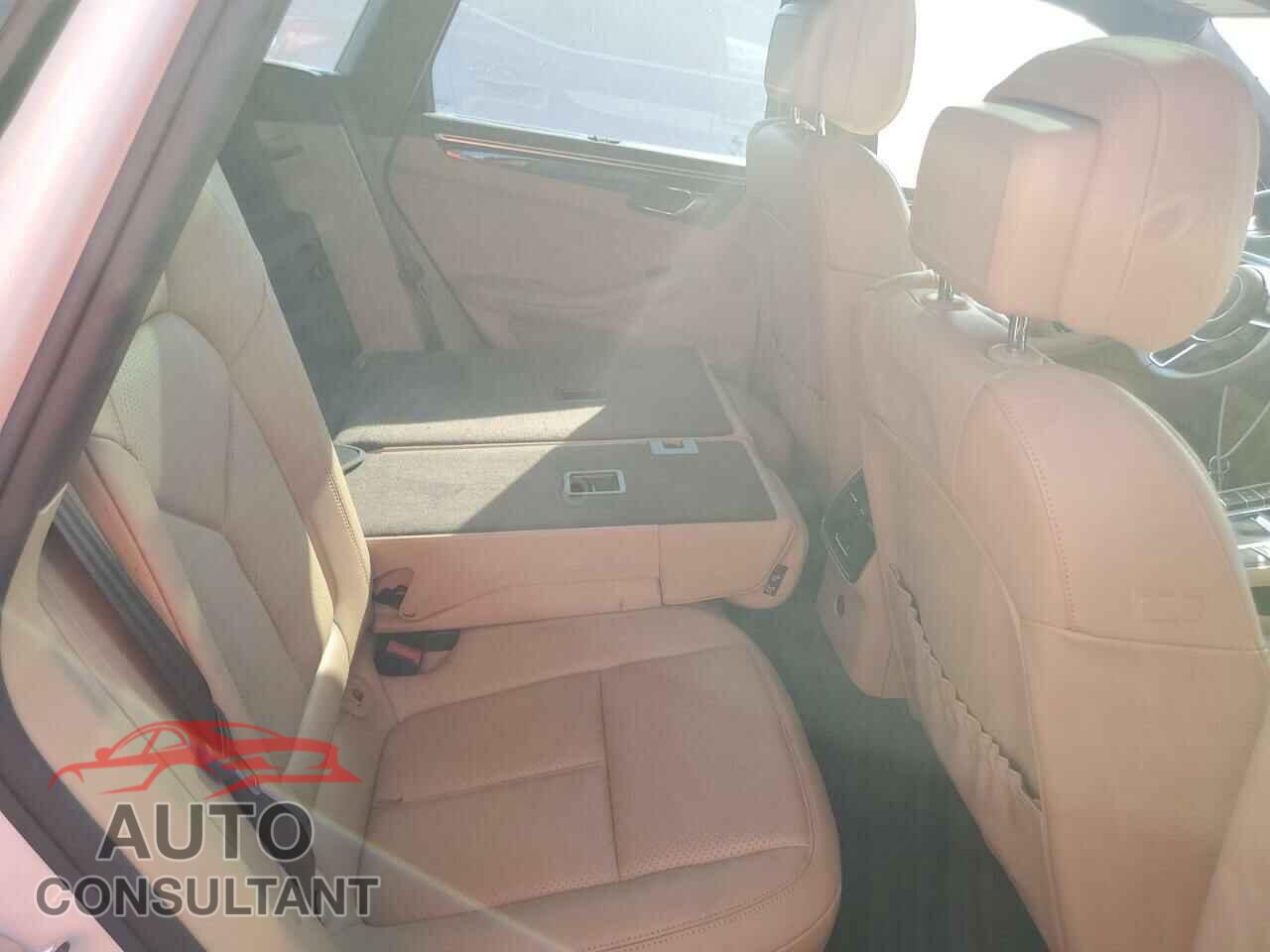 PORSCHE MACAN 2017 - WP1AF2A57HLB61835