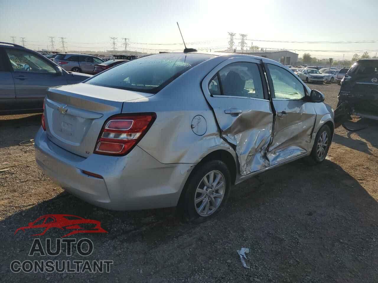 CHEVROLET SONIC 2017 - 1G1JD5SH2H4136569