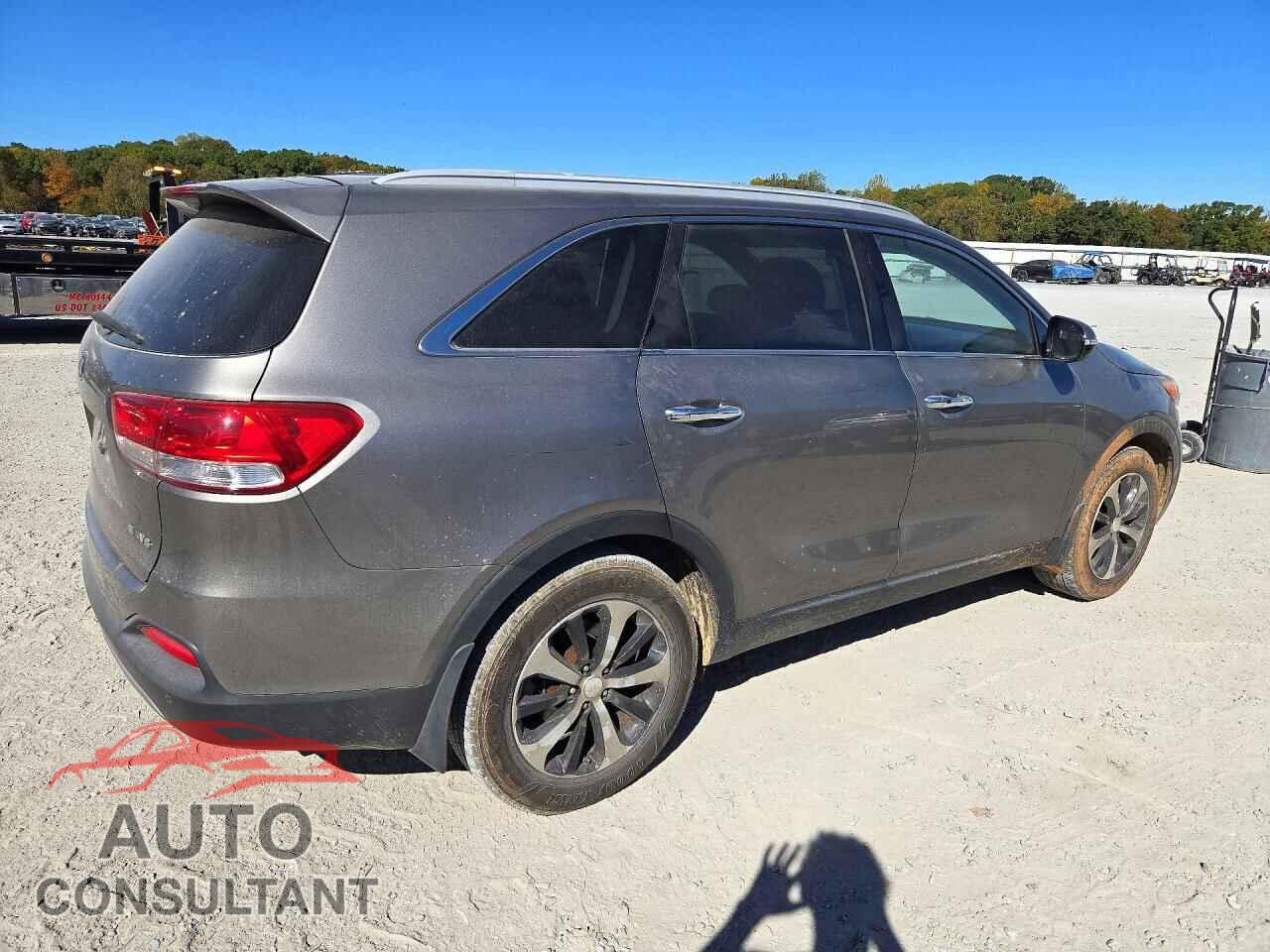 KIA SORENTO 2017 - 5XYPH4A56HG306991