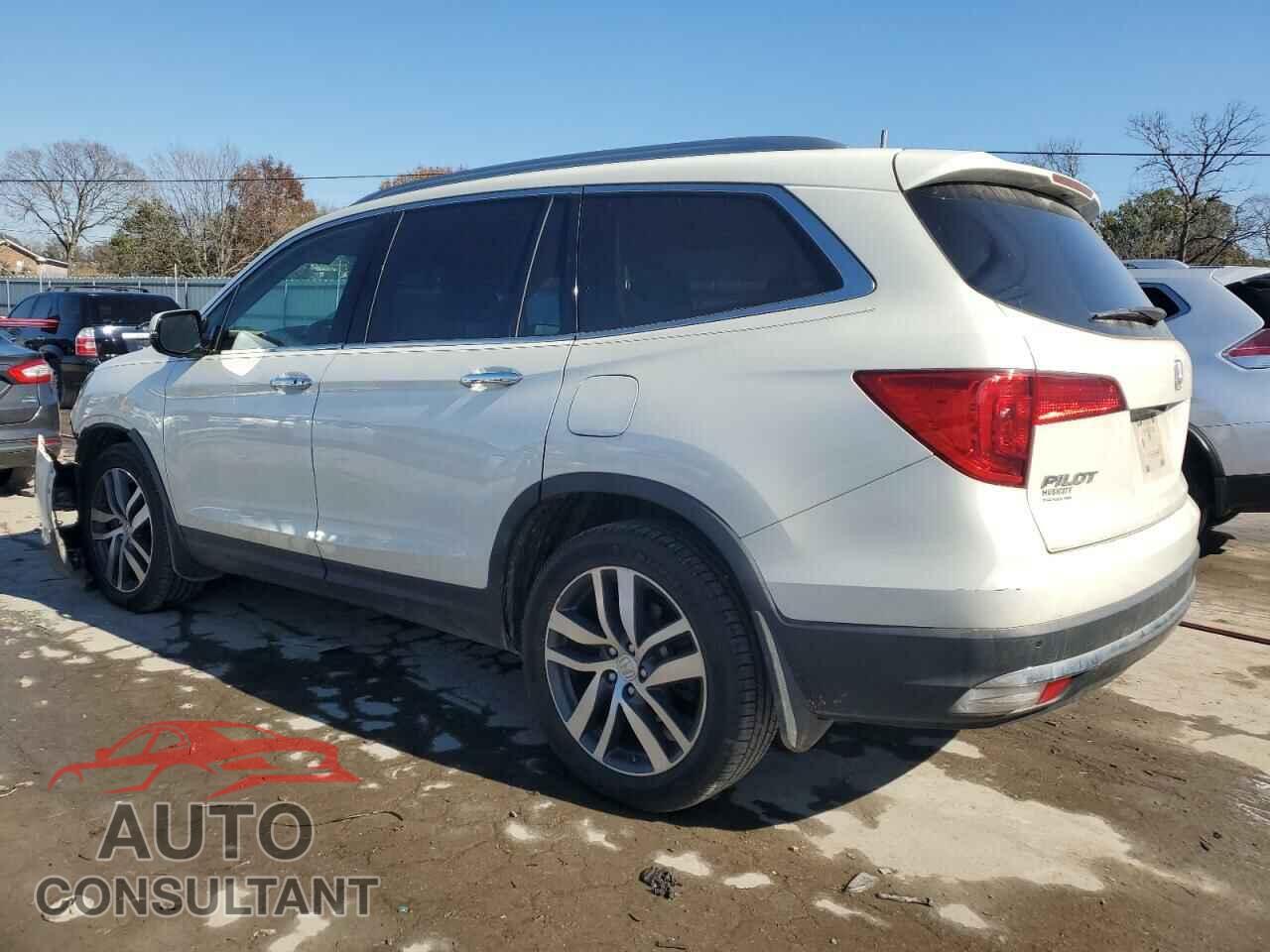 HONDA PILOT 2017 - 5FNYF6H00HB070443