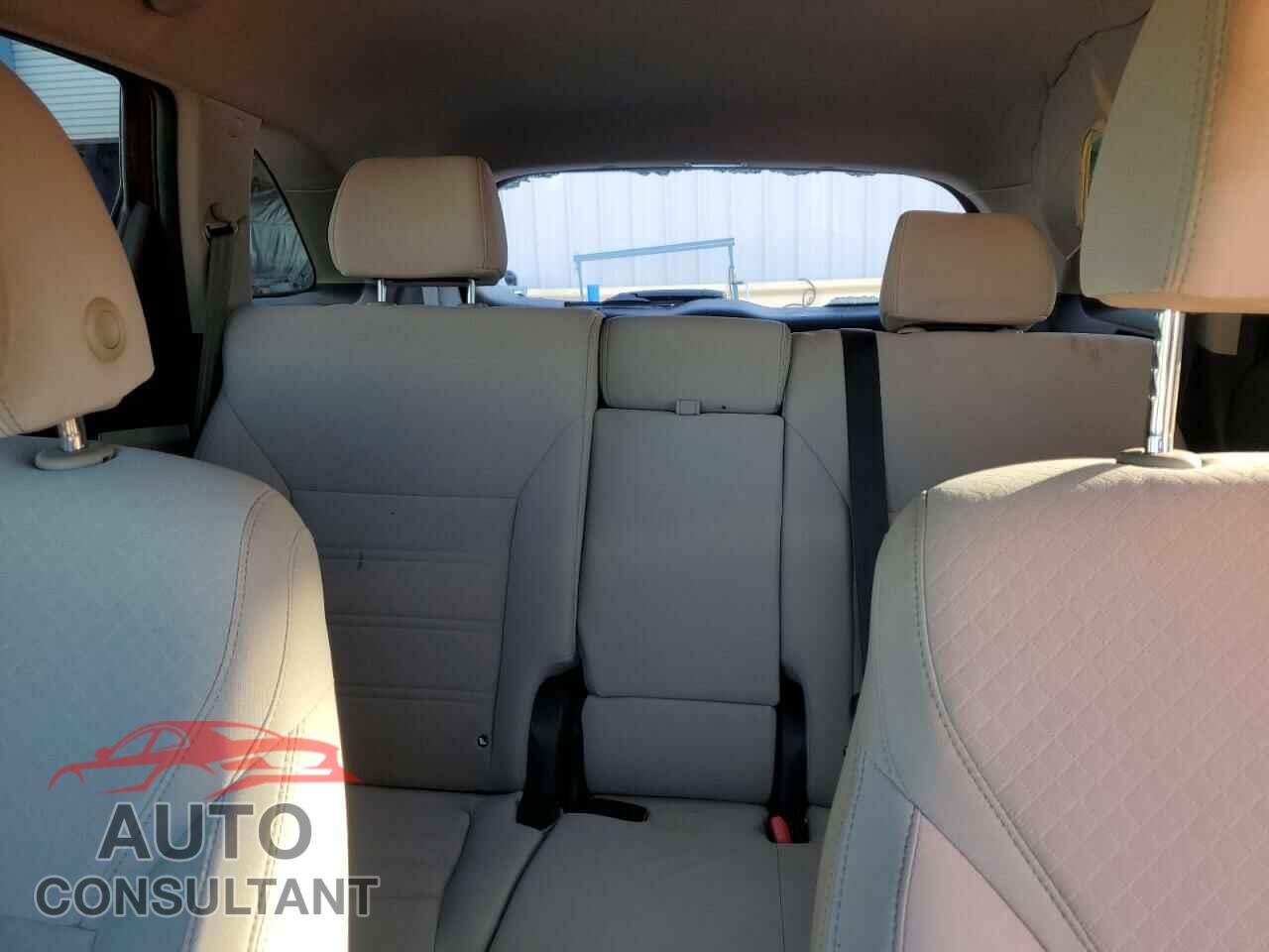 KIA SORENTO 2019 - 5XYPG4A37KG460683