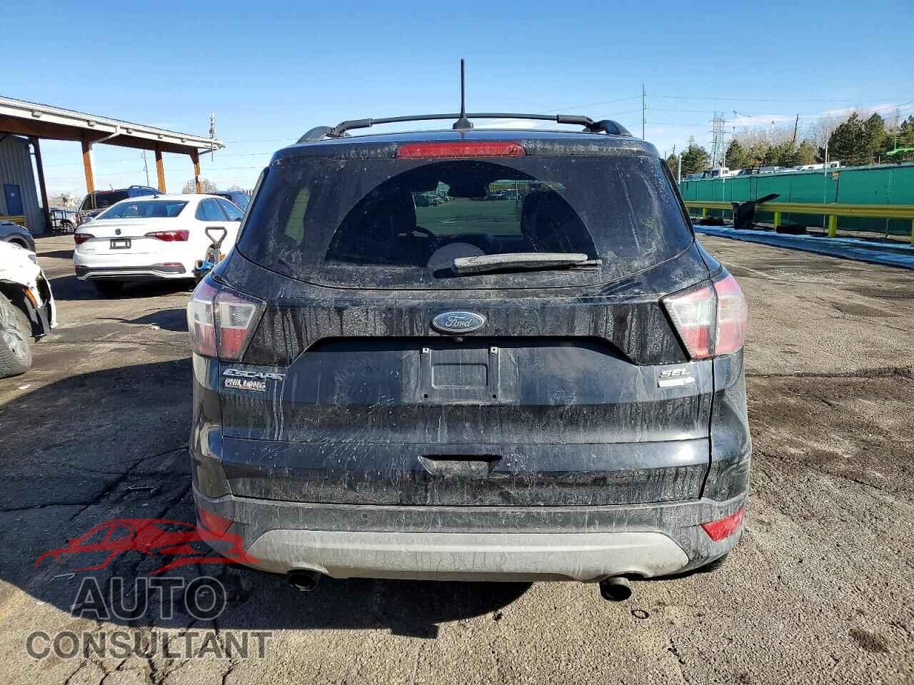FORD ESCAPE 2018 - 1FMCU9HD8JUA64192