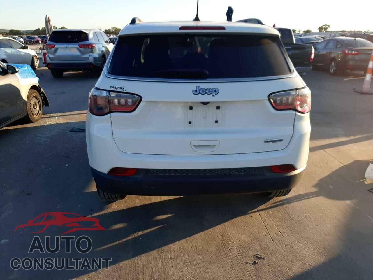 JEEP COMPASS 2018 - 3C4NJCBB2JT228833
