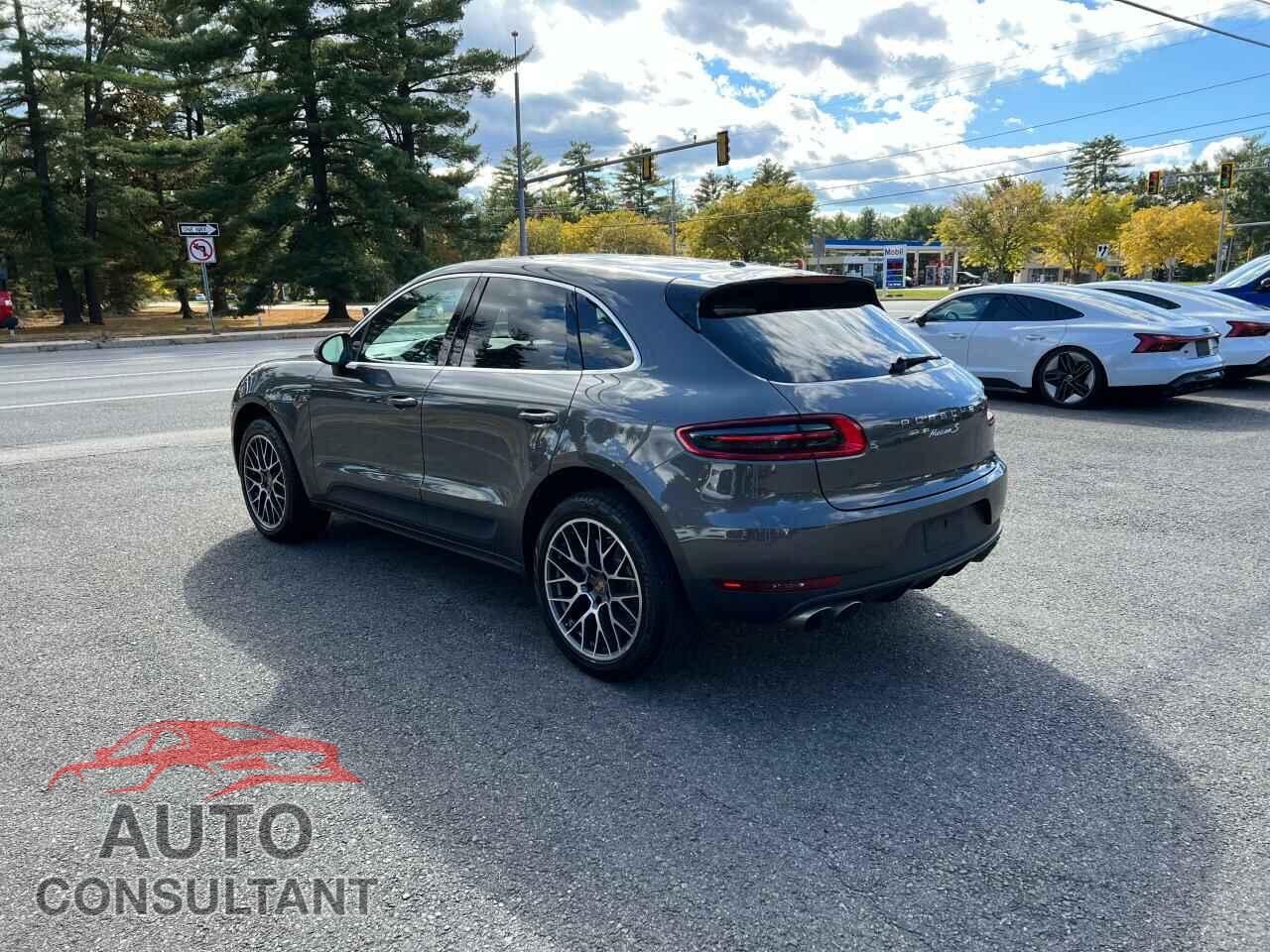 PORSCHE MACAN 2016 - WP1AB2A54GLB42895