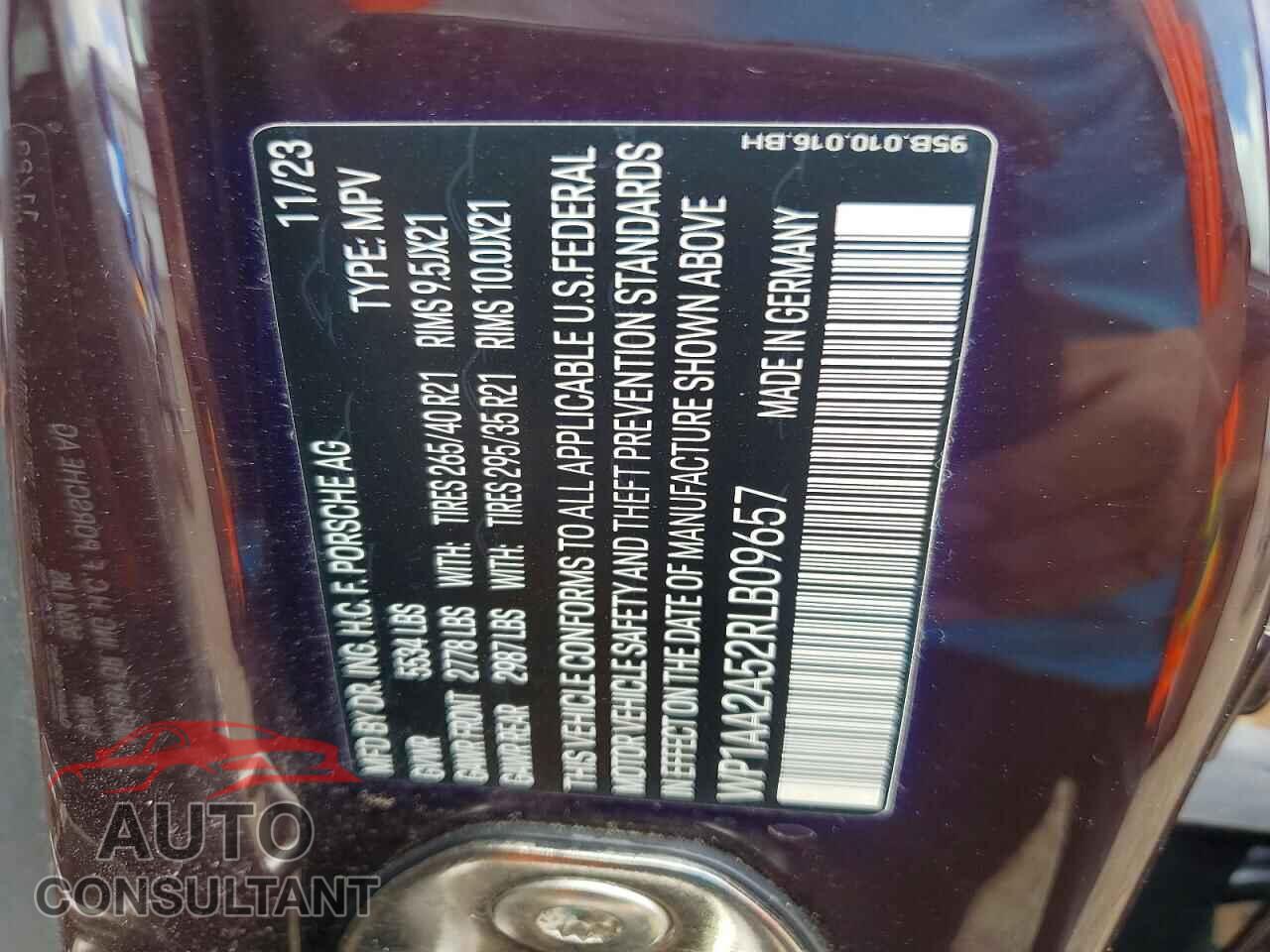 PORSCHE MACAN 2024 - WP1AA2A52RLB09657