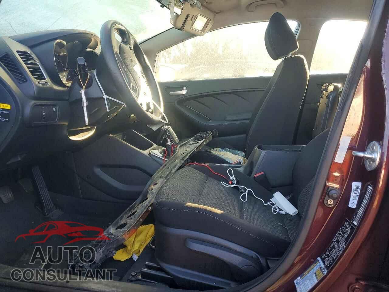 KIA FORTE 2017 - 3KPFK4A75HE095651