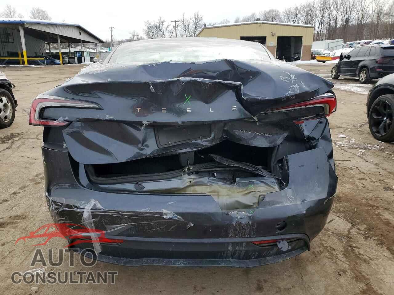 TESLA MODEL 3 2024 - 5YJ3E1EB7RF754803