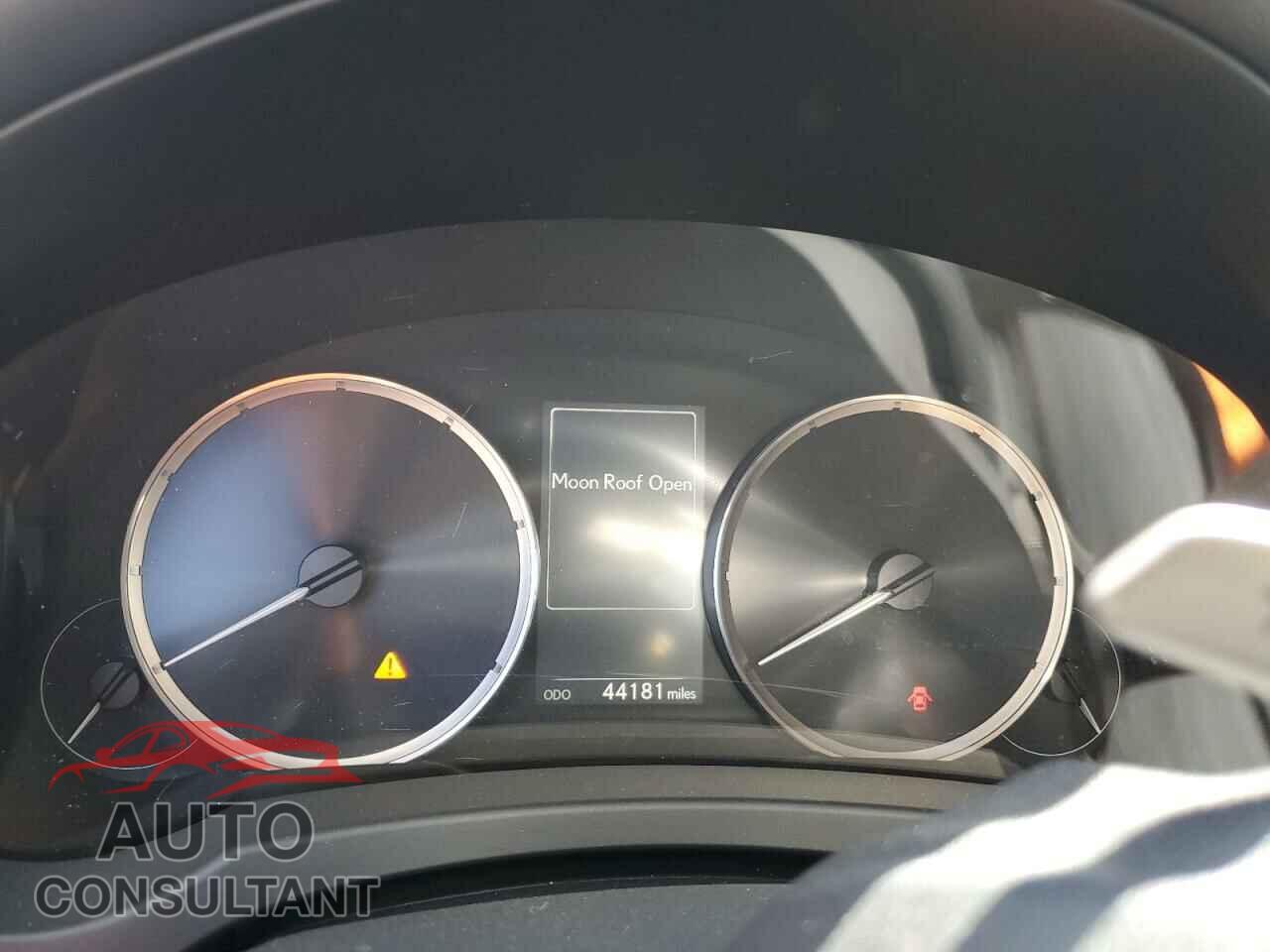 LEXUS IS 2019 - JTHBA1D29K5100416