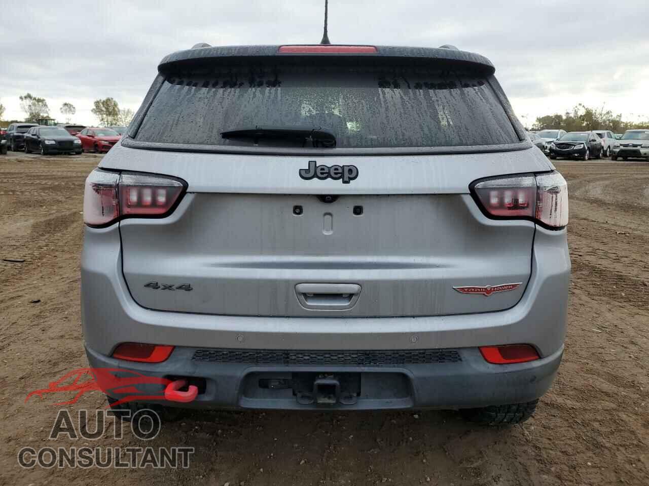 JEEP COMPASS 2018 - 3C4NJDDB9JT501060