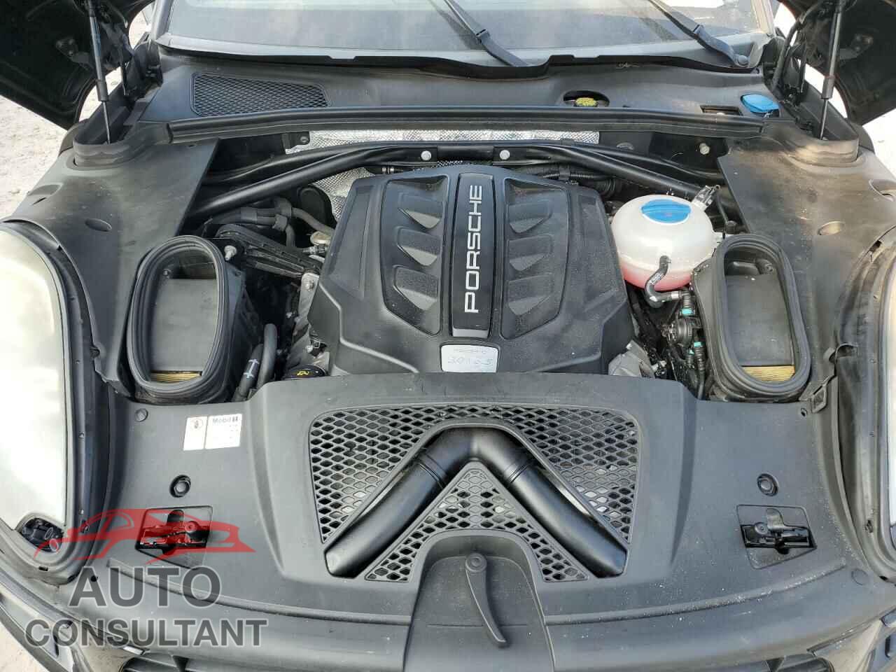 PORSCHE MACAN 2015 - WP1AB2A58FLB65708