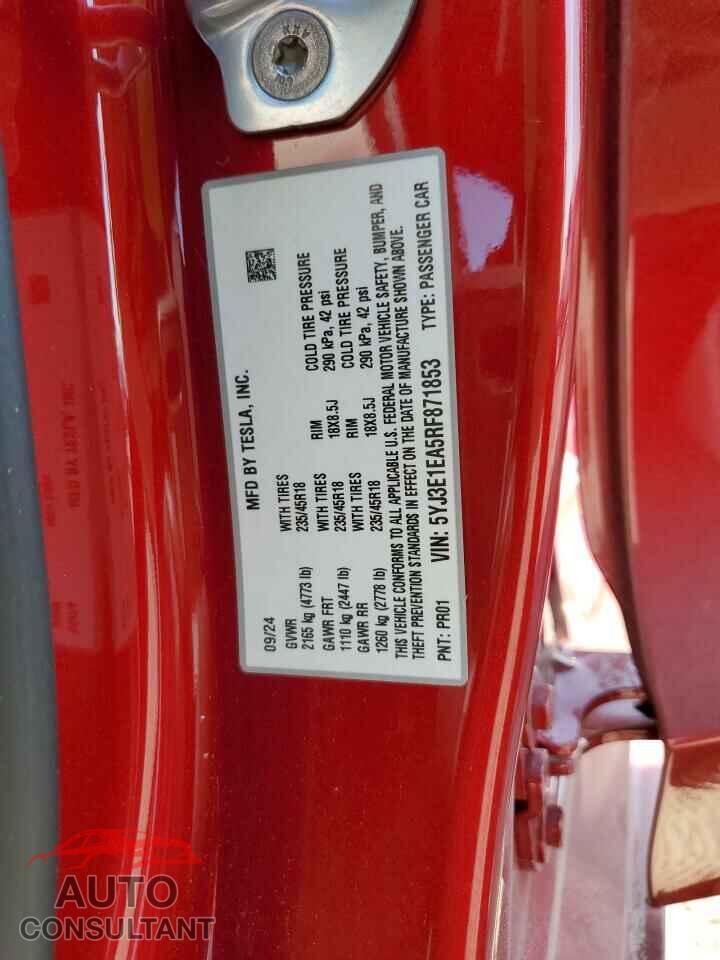 TESLA MODEL 3 2024 - 5YJ3E1EA5RF871853