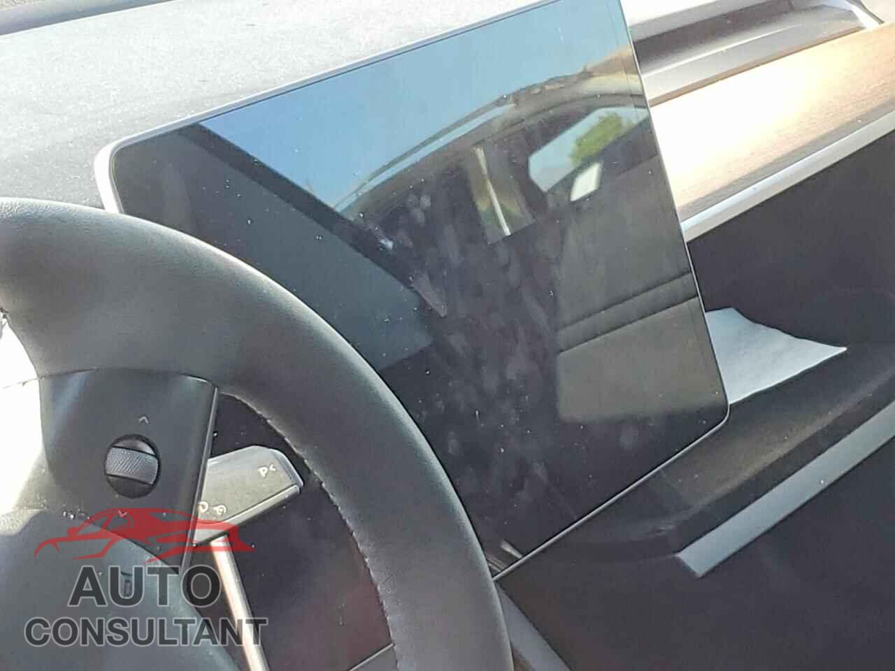 TESLA MODEL 3 2021 - 5YJ3E1EB2MF901862
