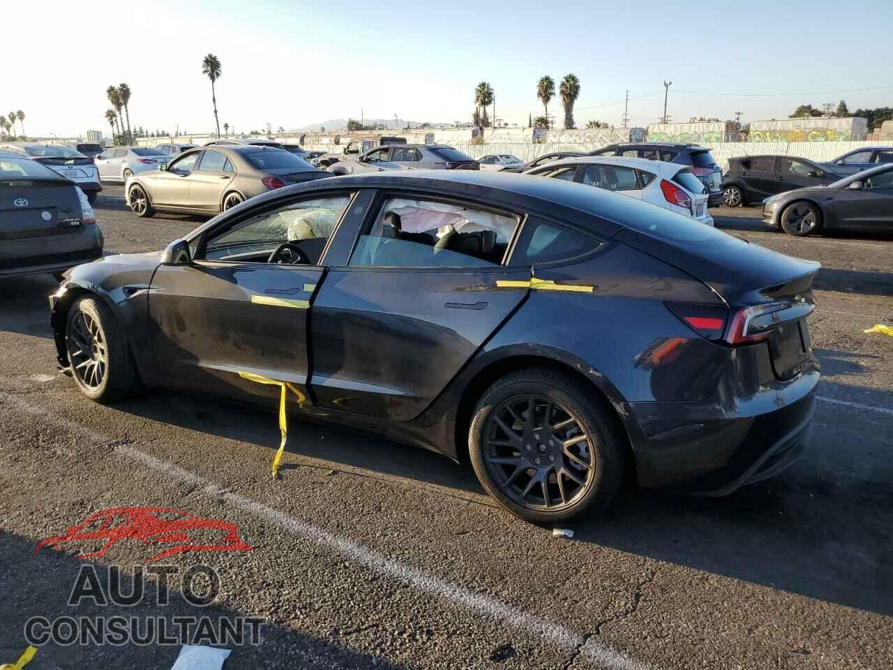 TESLA MODEL 3 2024 - 5YJ3E1EB0RF734523