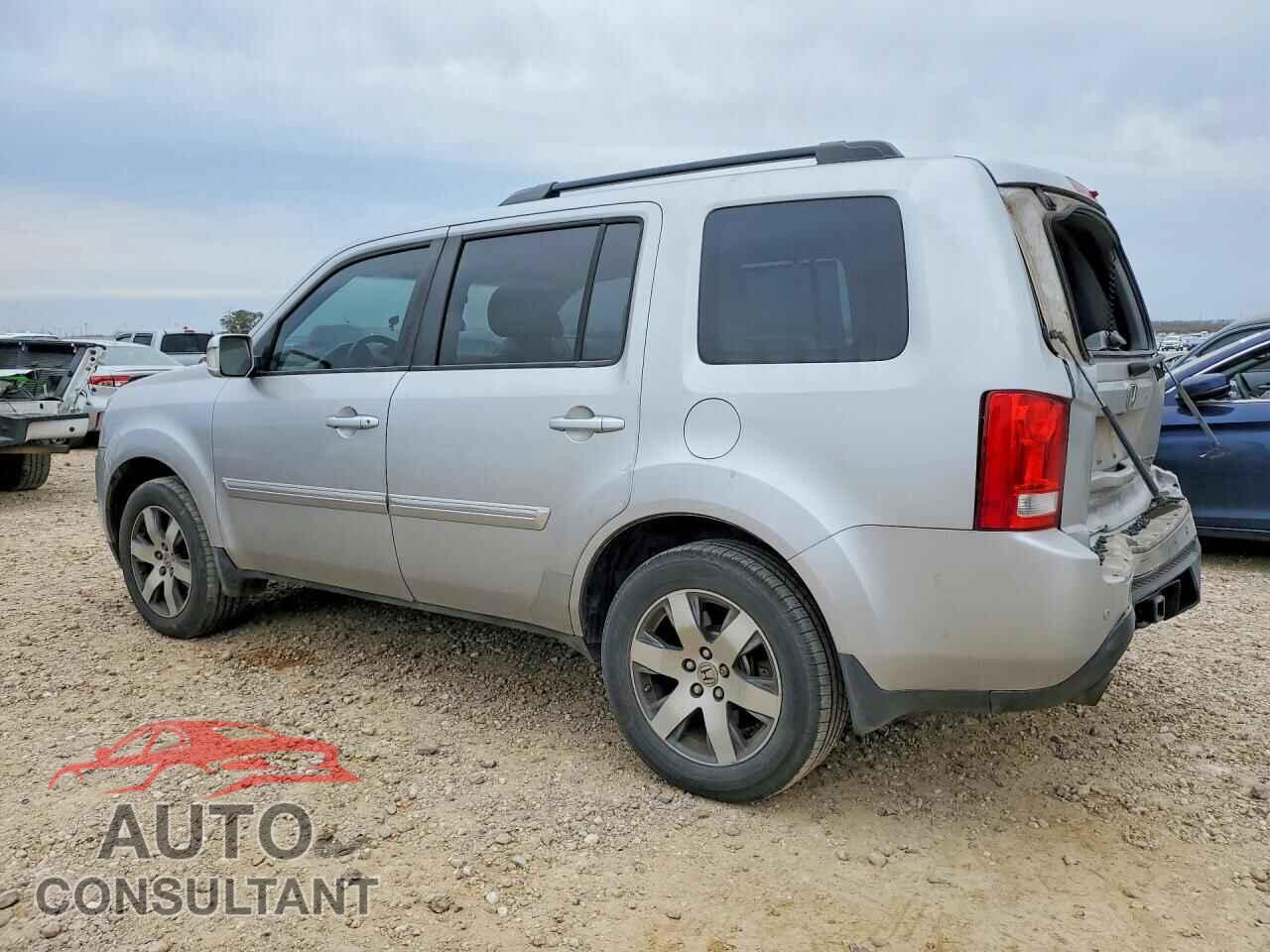 HONDA PILOT 2013 - 5FNYF4H96DB073845