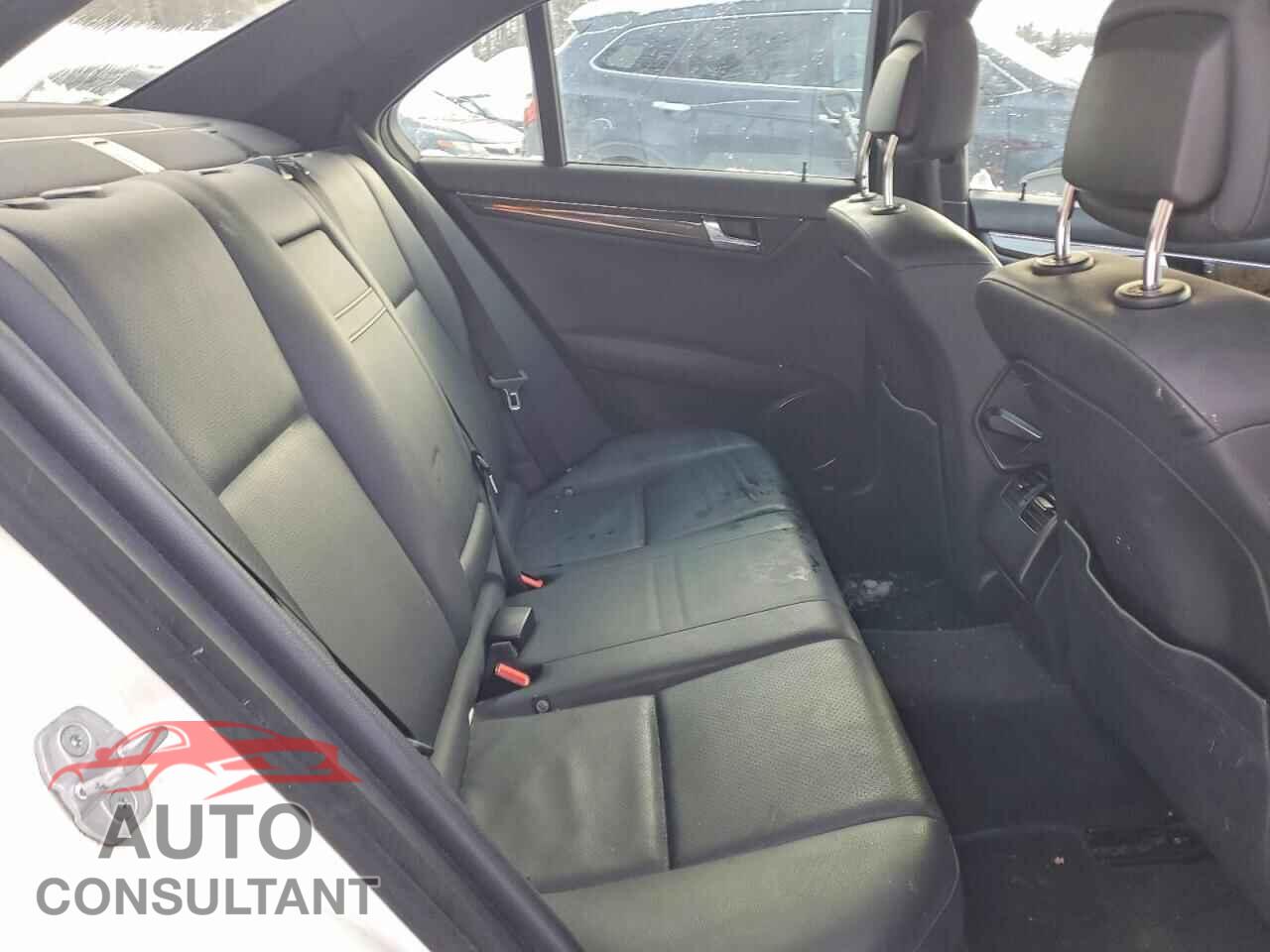 MERCEDES-BENZ C-CLASS 2011 - WDDGF8FB2BA524807