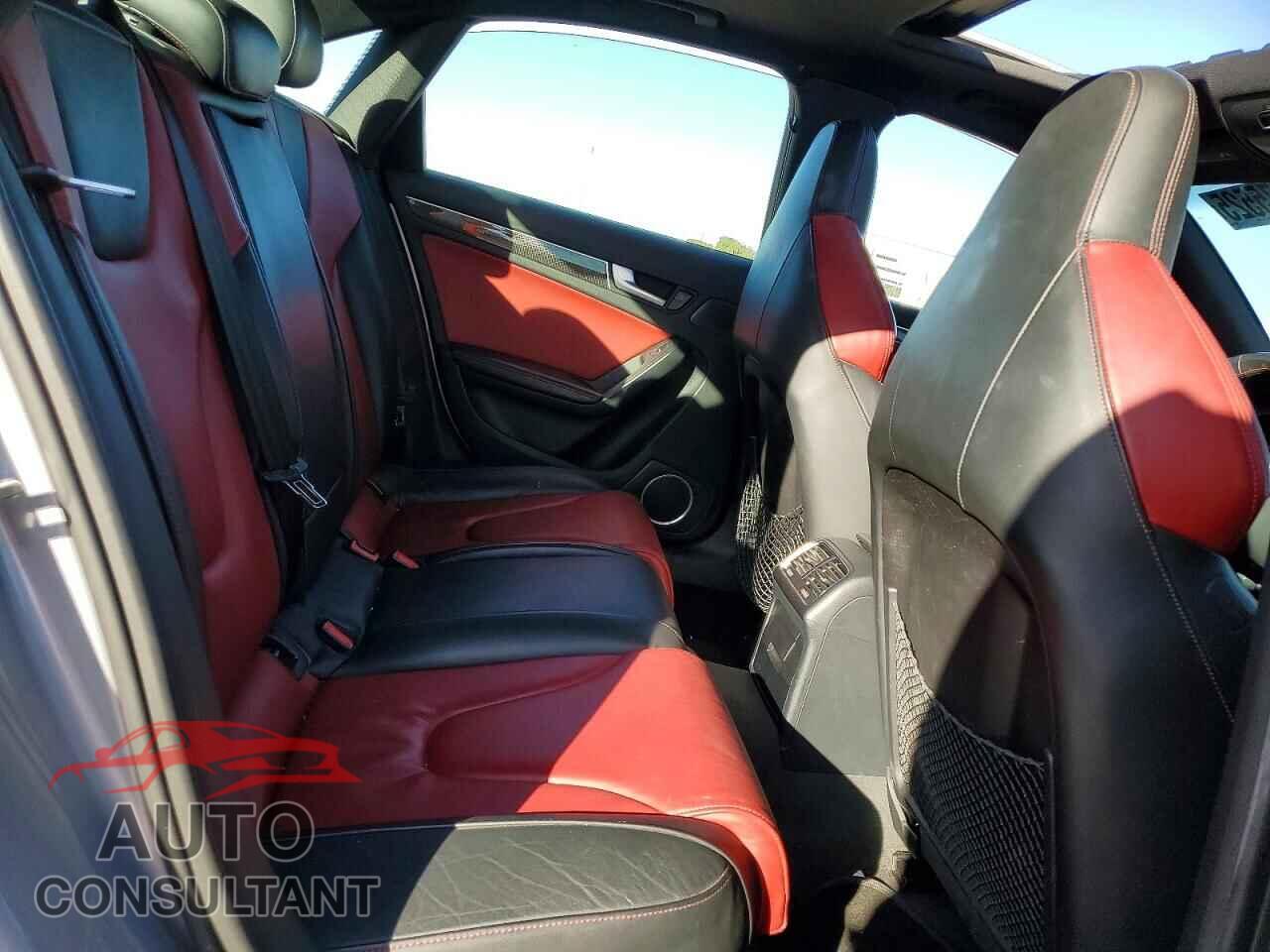 AUDI S4/RS4 2015 - WAUBGAFL2FA008936