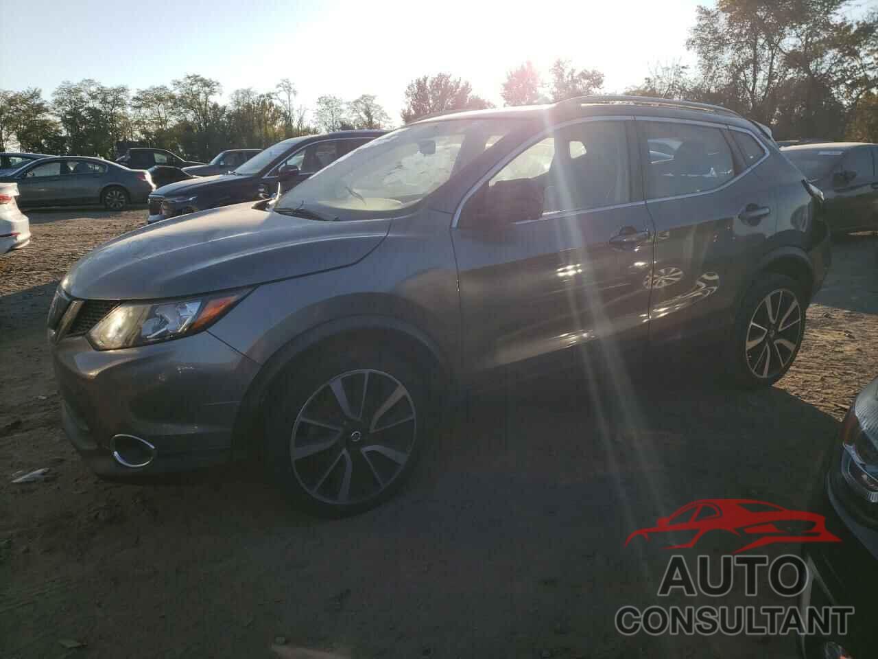 NISSAN ROGUE 2018 - JN1BJ1CR9JW266012