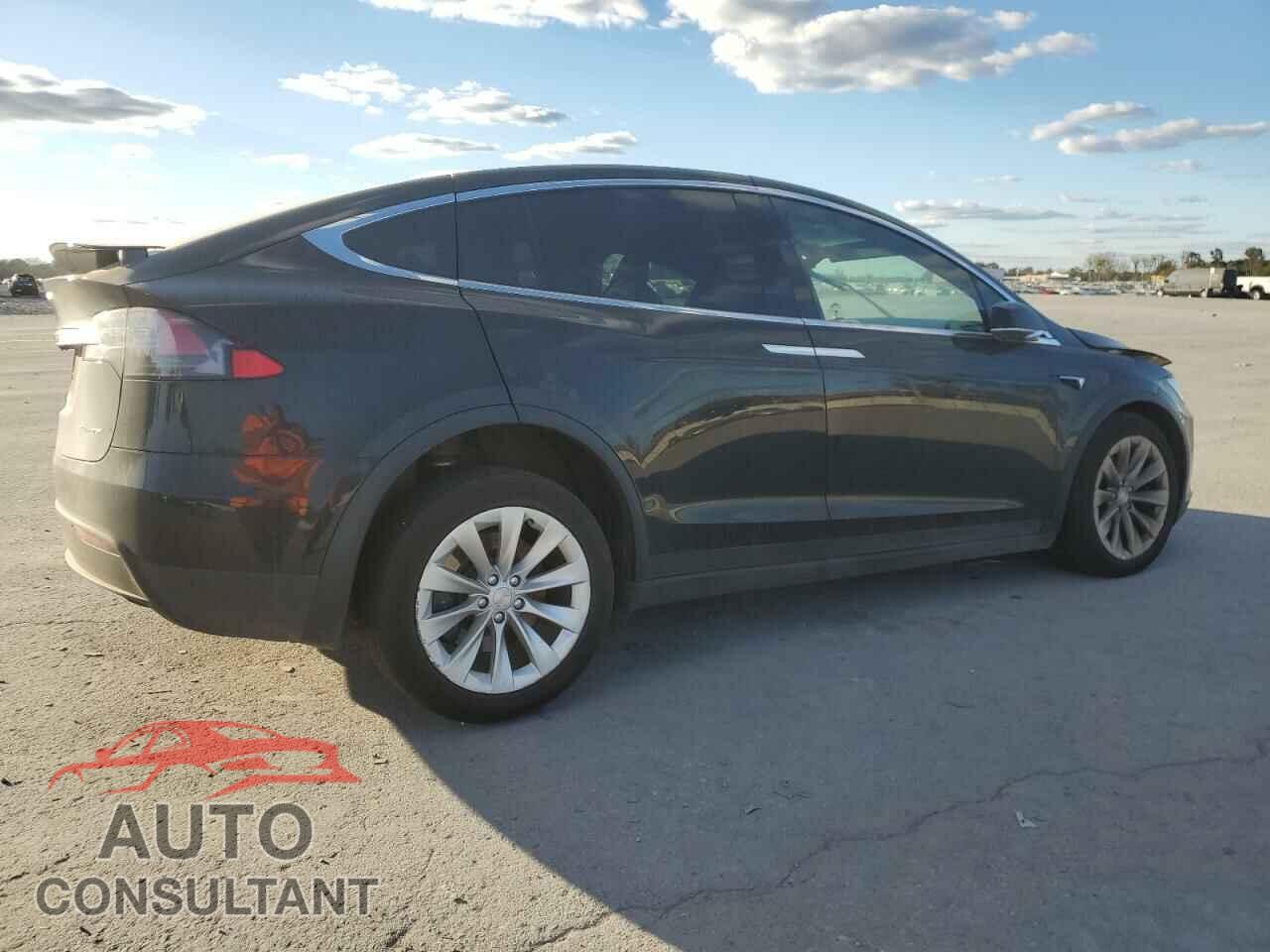 TESLA MODEL X 2020 - 5YJXCBE21LF300650
