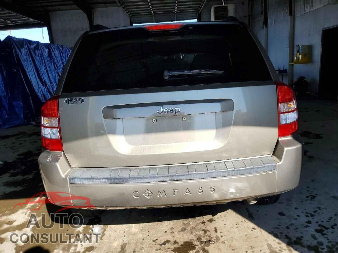 JEEP COMPASS 2010 - 1J8FT47W07D204313
