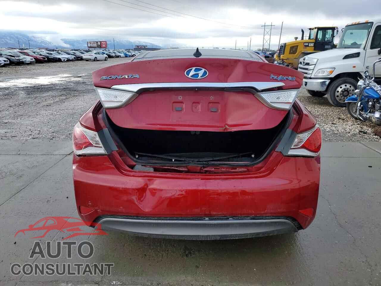 HYUNDAI SONATA 2012 - KMHEC4A45CA059688