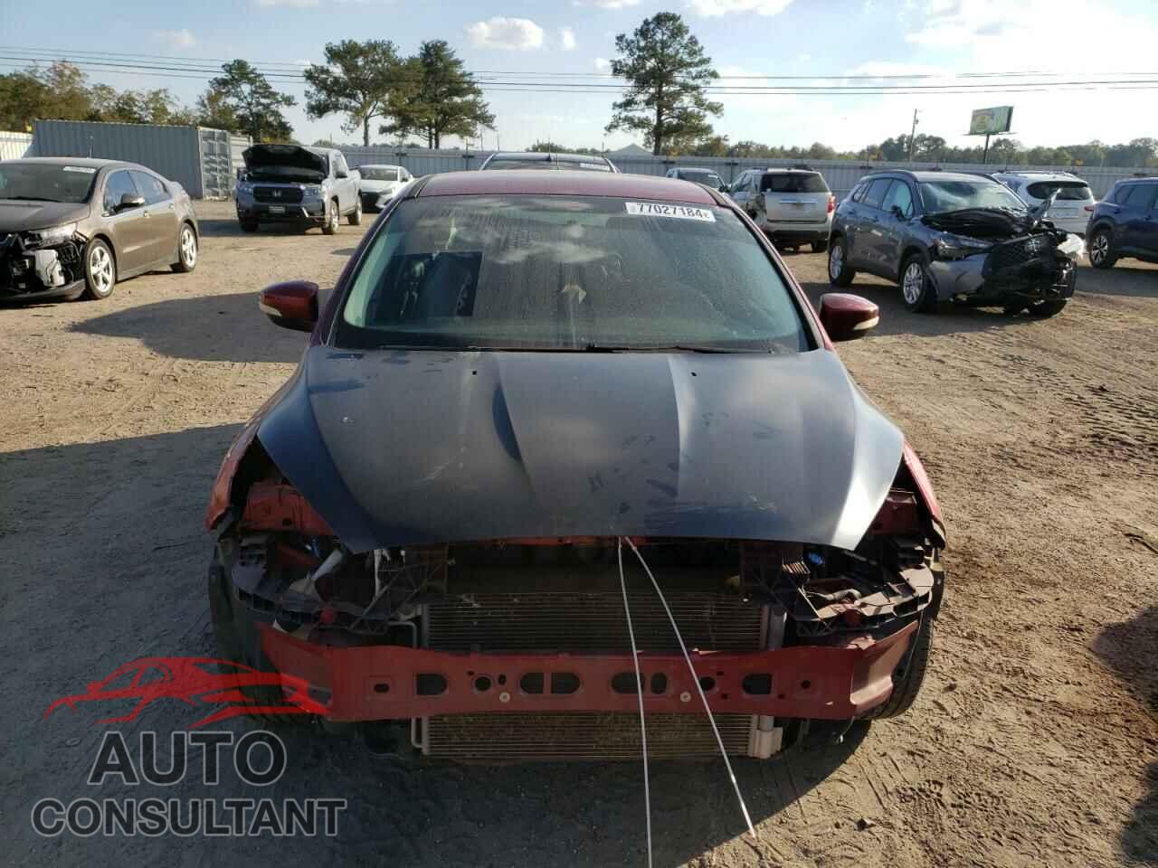 FORD FOCUS 2015 - 1FADP3F21FL273646