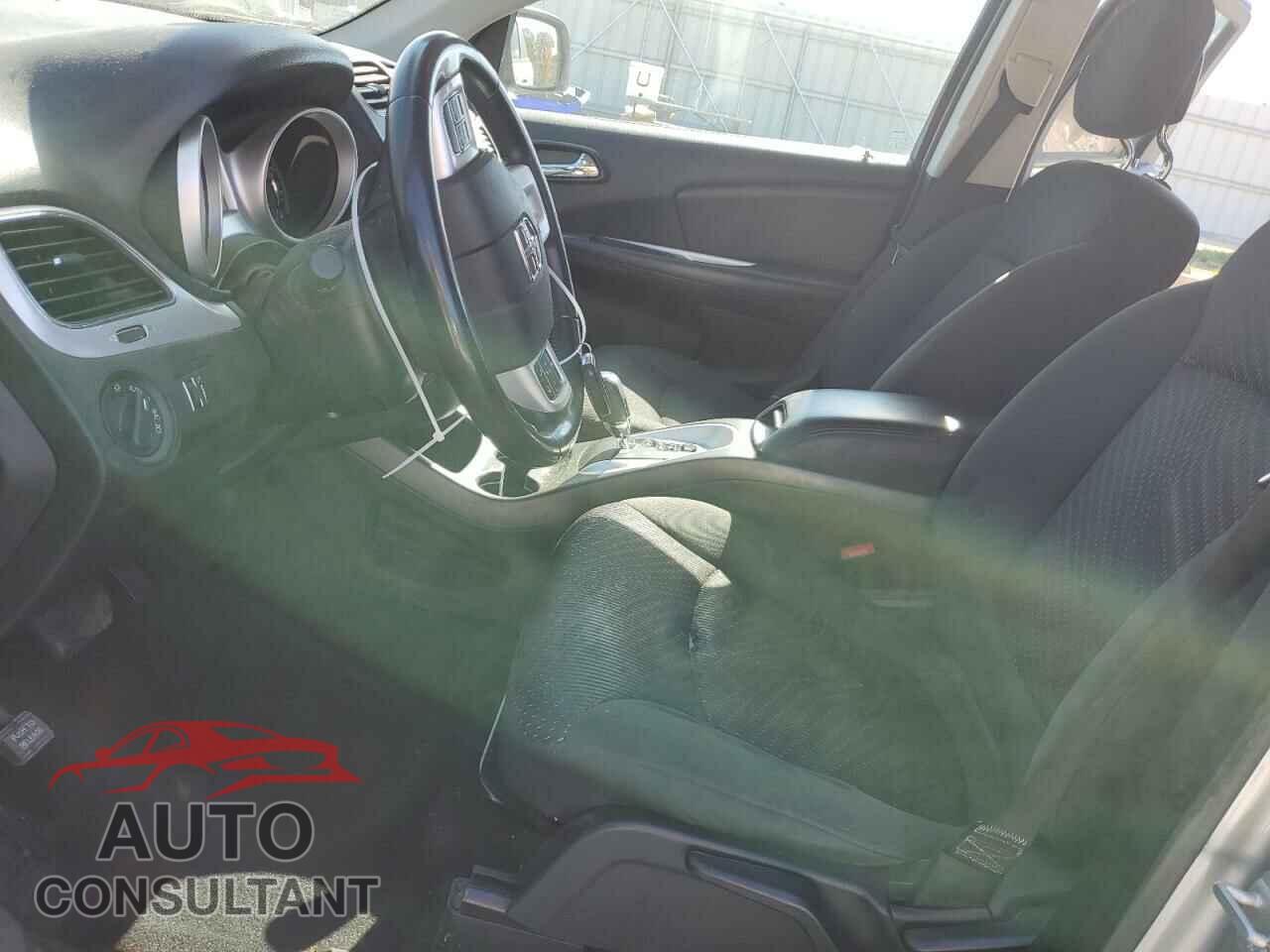 DODGE JOURNEY 2018 - 3C4PDCAB8JT519385