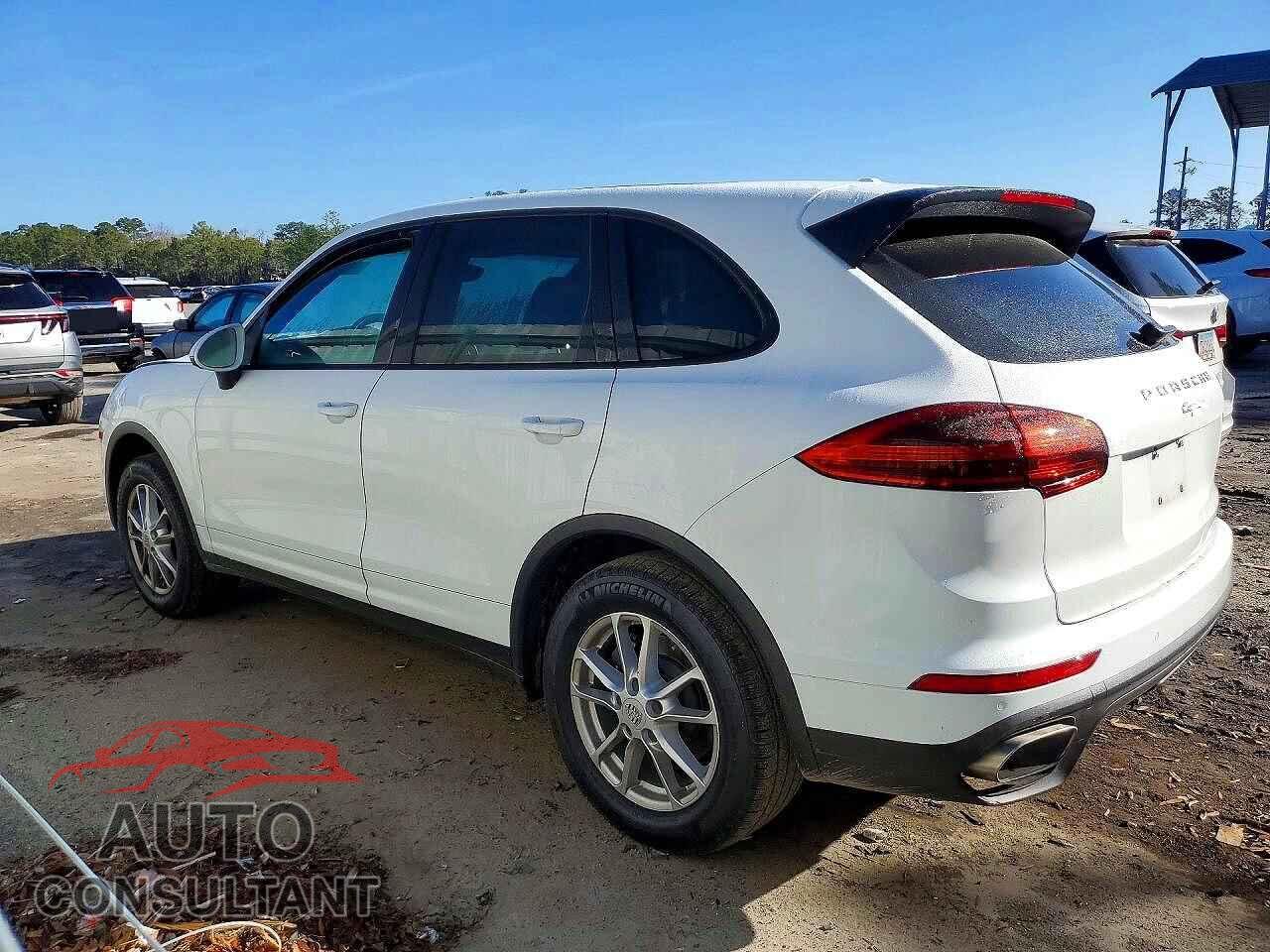 PORSCHE CAYENNE 2016 - WP1AA2A26GLA11010