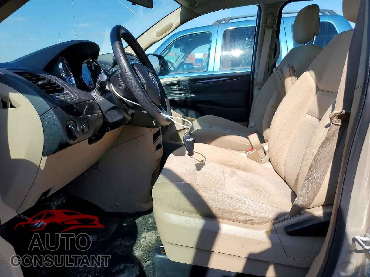 DODGE CARAVAN 2015 - 2C4RDGBG0FR607383