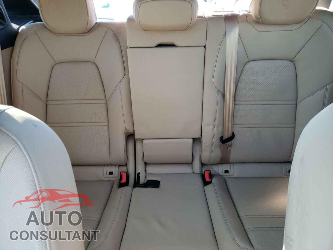 PORSCHE CAYENNE 2023 - WP1BA2AY0PDA25942
