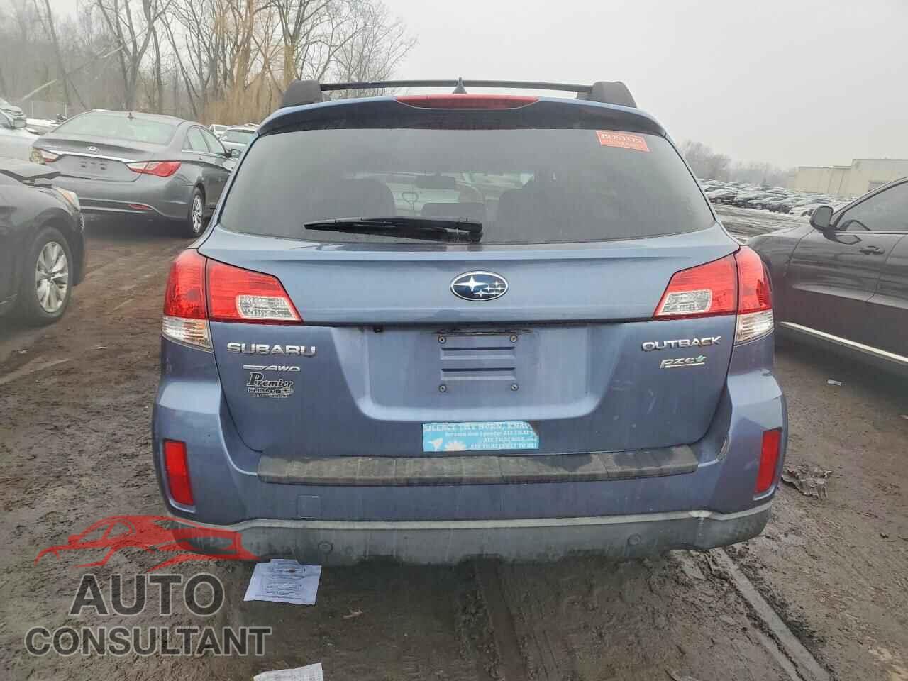 SUBARU OUTBACK 2013 - 4S4BRBKC3D3240757