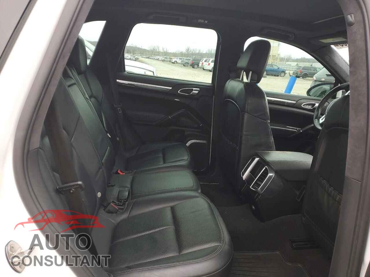 PORSCHE CAYENNE 2013 - WP1AD2A25DLA71668