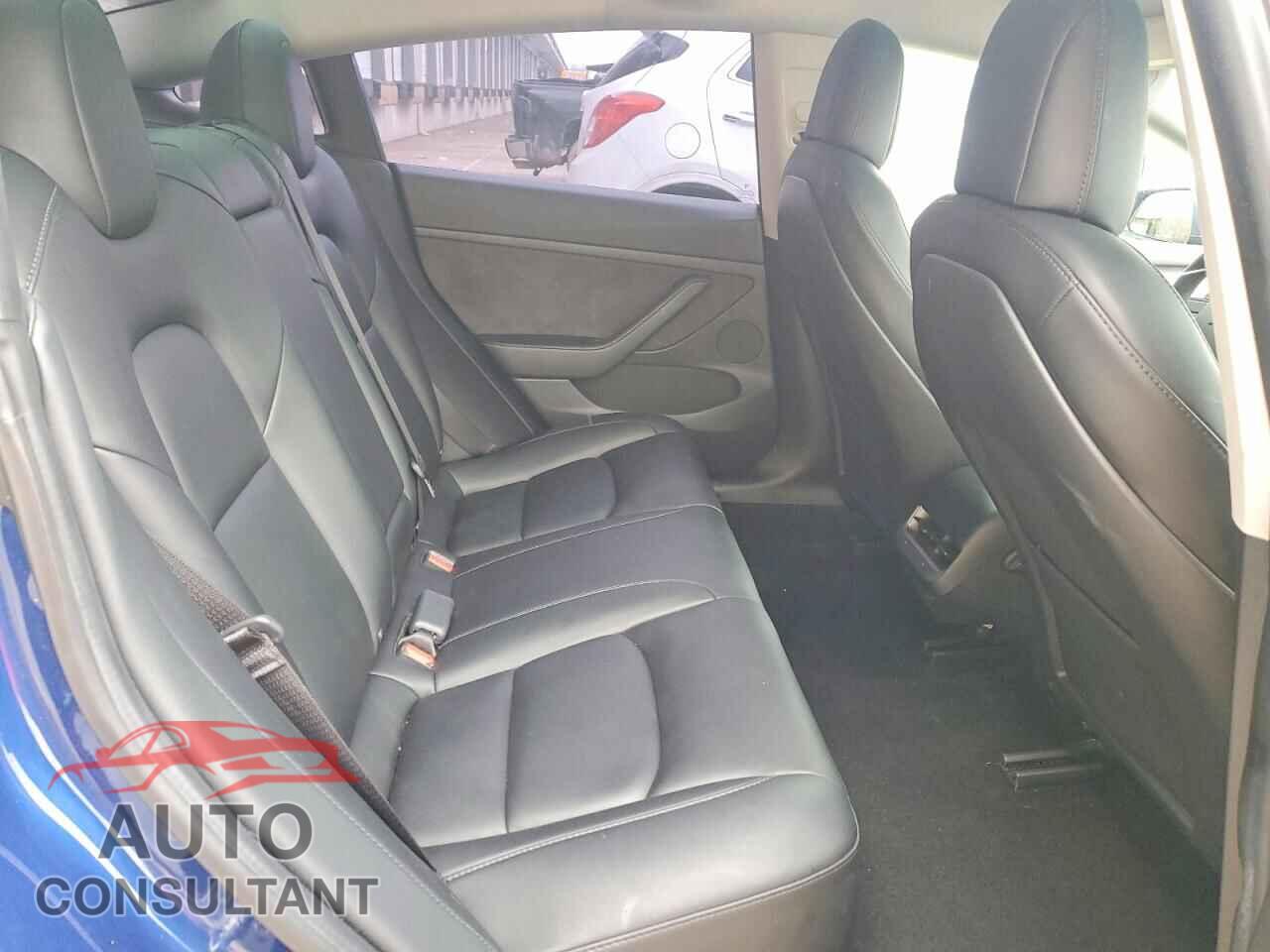 TESLA MODEL 3 2021 - 5YJ3E1EA9MF086714