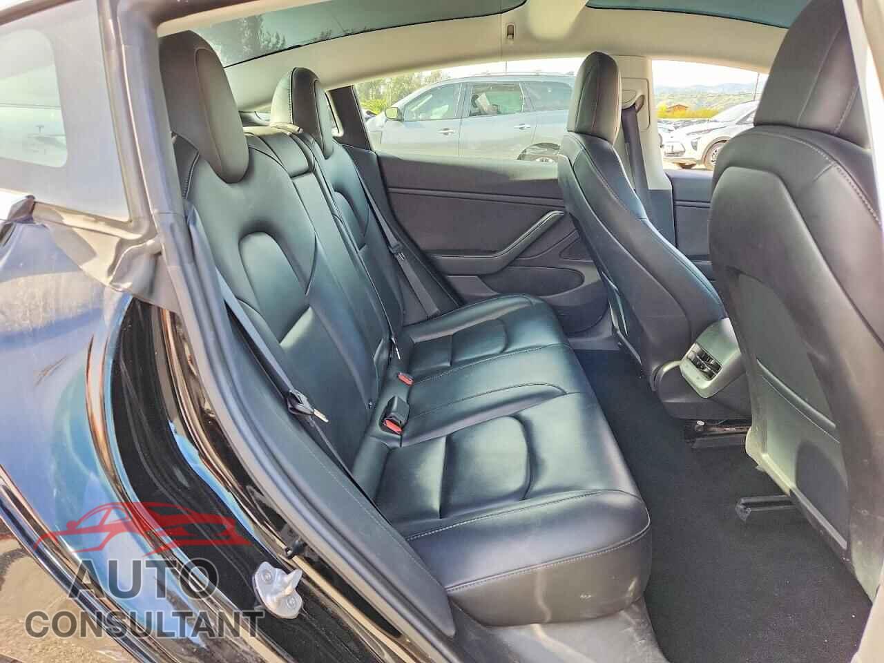 TESLA MODEL 3 2018 - 5YJ3E1EA4JF176378